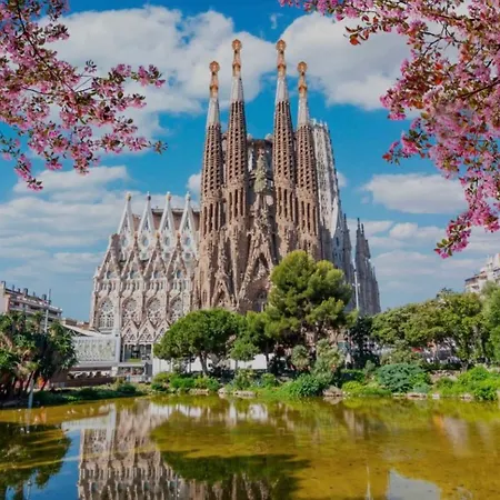 Con Bano Privado Sagrada Familia Lägenhetshotell *